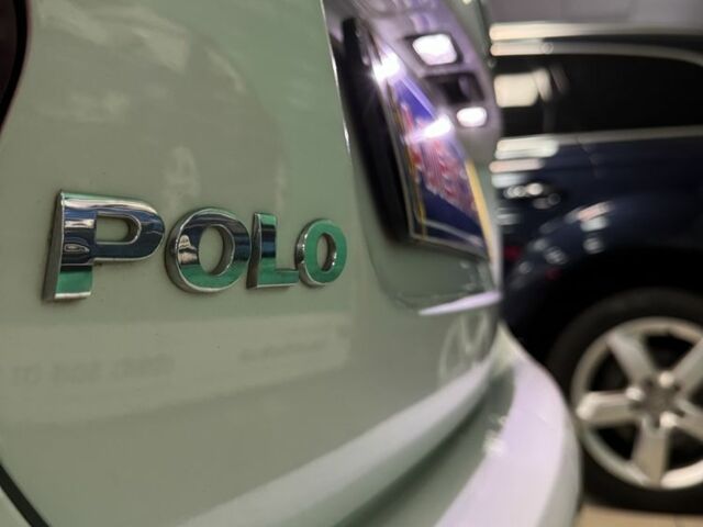 Білий Фольксваген Поло, об'ємом двигуна 1.6 л та пробігом 139 тис. км за 8700 $, фото 5 на Automoto.ua
