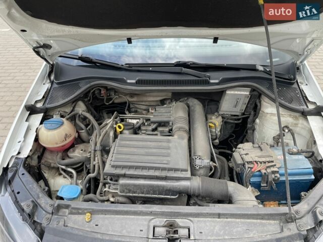 Білий Фольксваген Поло, об'ємом двигуна 1.4 л та пробігом 146 тис. км за 8500 $, фото 35 на Automoto.ua