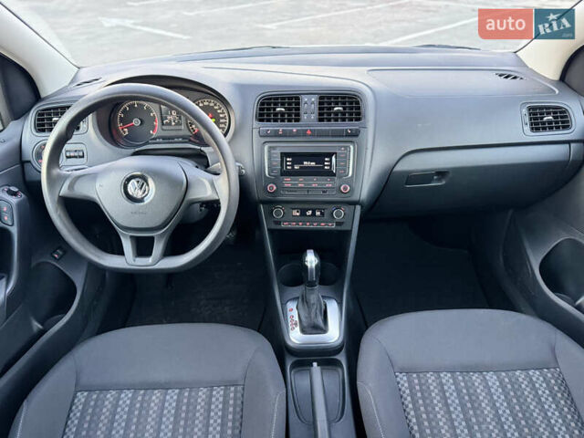 Белый Фольксваген Поло, объемом двигателя 1.4 л и пробегом 134 тыс. км за 9500 $, фото 16 на Automoto.ua