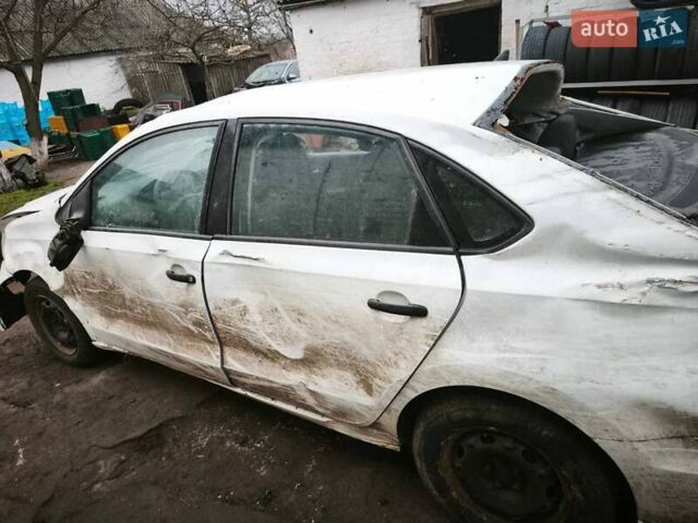 Білий Фольксваген Поло, об'ємом двигуна 1.6 л та пробігом 252 тис. км за 3600 $, фото 2 на Automoto.ua
