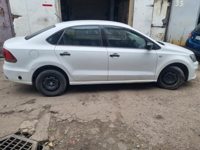 Белый Фольксваген Поло, объемом двигателя 1.6 л и пробегом 1 тыс. км за 5000 $, фото 1 на Automoto.ua