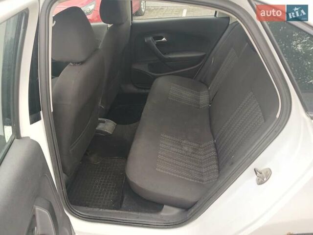 Белый Фольксваген Поло, объемом двигателя 1.6 л и пробегом 158 тыс. км за 6041 $, фото 9 на Automoto.ua