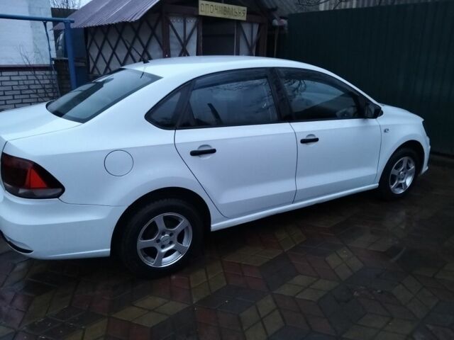 Белый Фольксваген Поло, объемом двигателя 1.6 л и пробегом 298 тыс. км за 7100 $, фото 1 на Automoto.ua