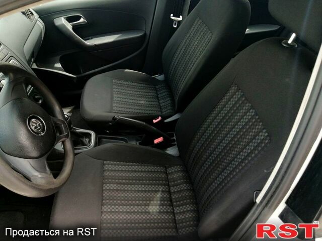 Белый Фольксваген Поло, объемом двигателя 1.6 л и пробегом 280 тыс. км за 6500 $, фото 1 на Automoto.ua