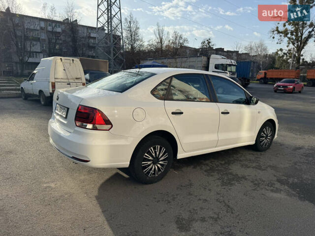 Білий Фольксваген Поло, об'ємом двигуна 1.6 л та пробігом 195 тис. км за 8200 $, фото 3 на Automoto.ua