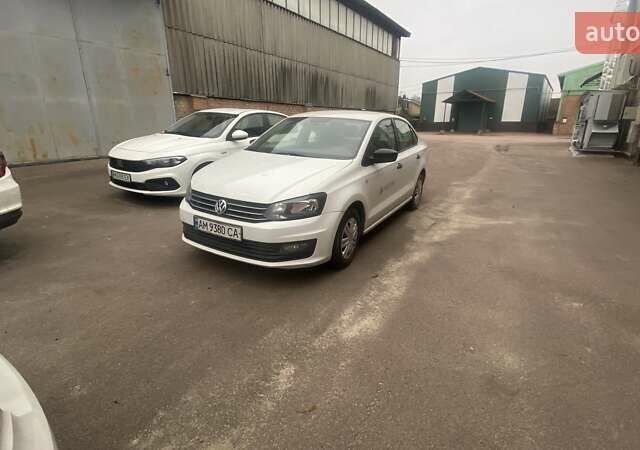 Белый Фольксваген Поло, объемом двигателя 1.6 л и пробегом 175 тыс. км за 7400 $, фото 2 на Automoto.ua