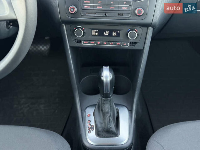 Белый Фольксваген Поло, объемом двигателя 1.4 л и пробегом 134 тыс. км за 9500 $, фото 24 на Automoto.ua