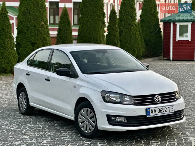 Белый Фольксваген Поло, объемом двигателя 1.6 л и пробегом 80 тыс. км за 9299 $, фото 8 на Automoto.ua