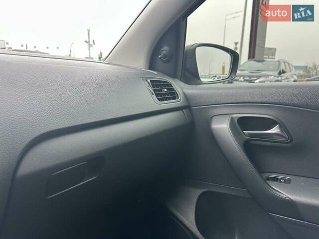 Белый Фольксваген Поло, объемом двигателя 1.6 л и пробегом 312 тыс. км за 6900 $, фото 16 на Automoto.ua