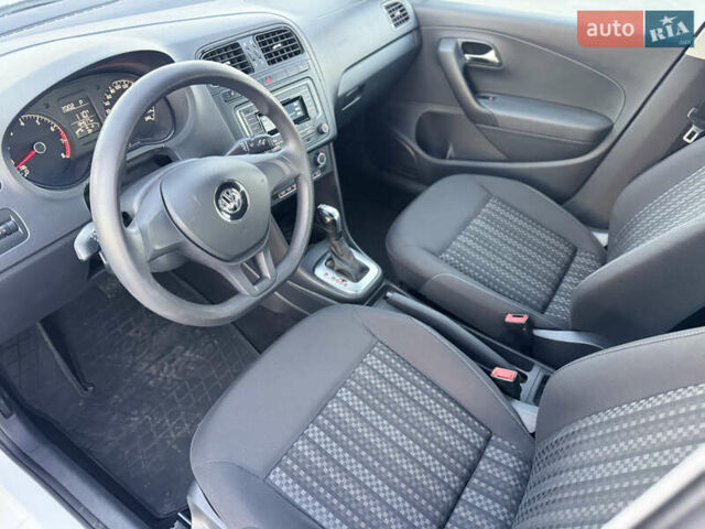 Белый Фольксваген Поло, объемом двигателя 1.4 л и пробегом 134 тыс. км за 9500 $, фото 15 на Automoto.ua