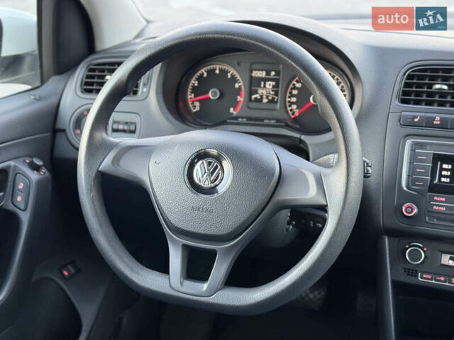 Белый Фольксваген Поло, объемом двигателя 1.4 л и пробегом 134 тыс. км за 9500 $, фото 23 на Automoto.ua