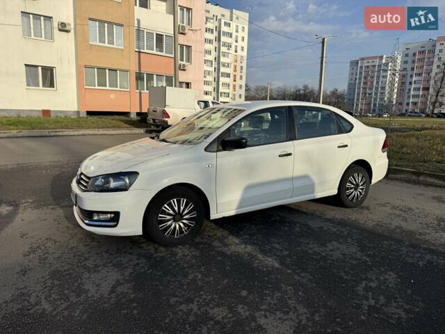Білий Фольксваген Поло, об'ємом двигуна 1.6 л та пробігом 195 тис. км за 8200 $, фото 5 на Automoto.ua