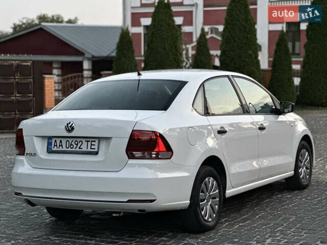 Белый Фольксваген Поло, объемом двигателя 1.6 л и пробегом 80 тыс. км за 9299 $, фото 13 на Automoto.ua