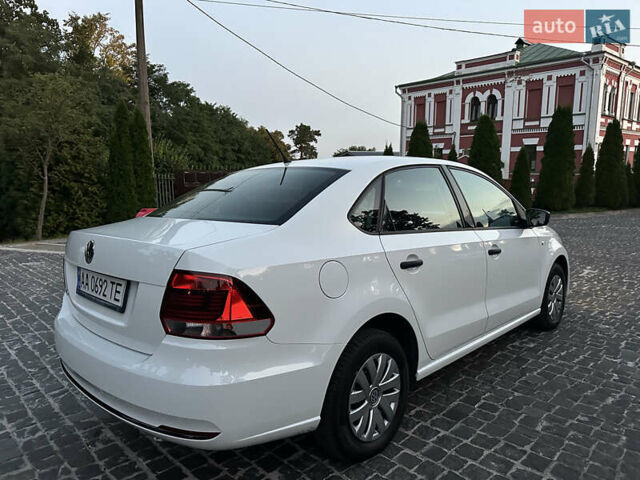 Белый Фольксваген Поло, объемом двигателя 1.6 л и пробегом 80 тыс. км за 9299 $, фото 14 на Automoto.ua