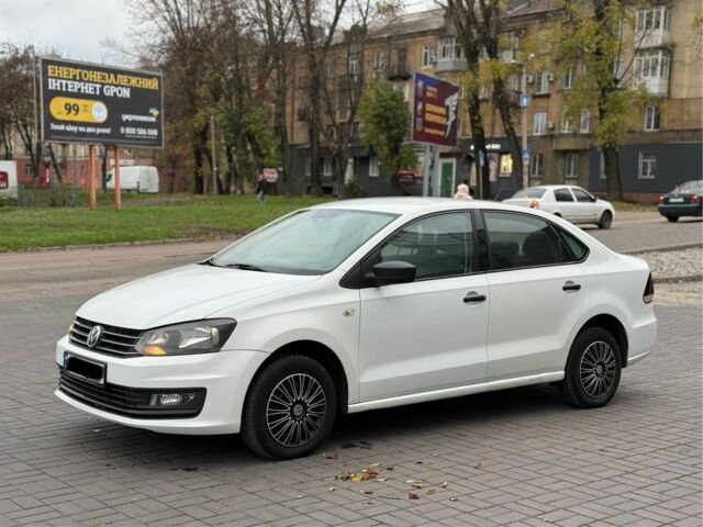 Белый Фольксваген Поло, объемом двигателя 1.6 л и пробегом 131 тыс. км за 7300 $, фото 9 на Automoto.ua