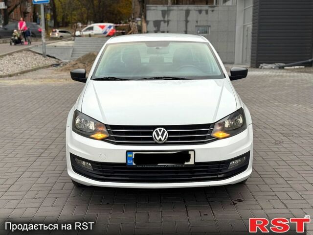 Белый Фольксваген Поло, объемом двигателя 1.6 л и пробегом 131 тыс. км за 7300 $, фото 2 на Automoto.ua