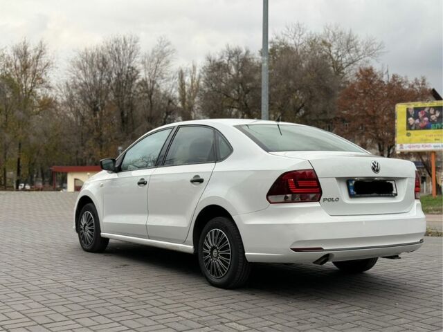 Белый Фольксваген Поло, объемом двигателя 1.6 л и пробегом 131 тыс. км за 7300 $, фото 4 на Automoto.ua