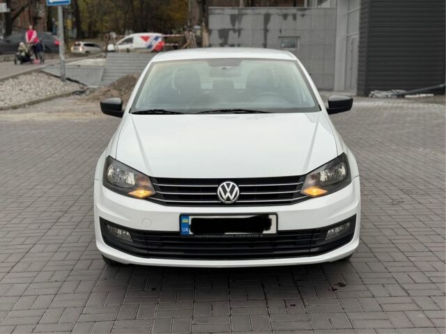 Белый Фольксваген Поло, объемом двигателя 1.6 л и пробегом 131 тыс. км за 7300 $, фото 2 на Automoto.ua