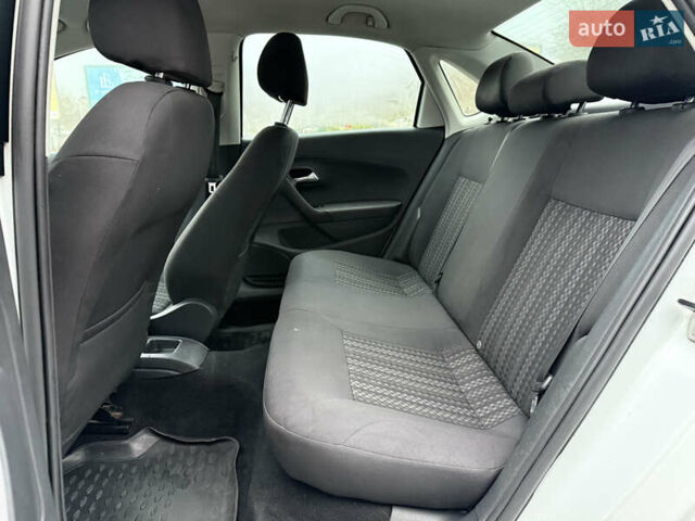 Білий Фольксваген Поло, об'ємом двигуна 1.6 л та пробігом 131 тис. км за 7300 $, фото 13 на Automoto.ua