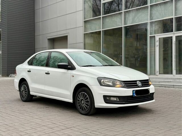 Белый Фольксваген Поло, объемом двигателя 1.6 л и пробегом 131 тыс. км за 7300 $, фото 1 на Automoto.ua