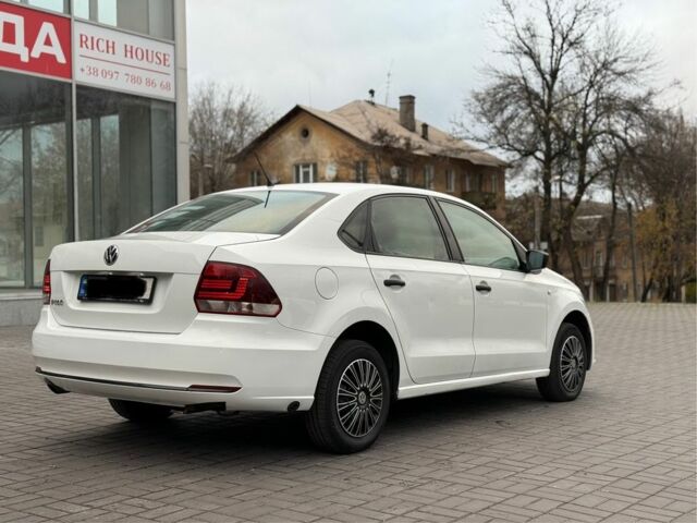 Белый Фольксваген Поло, объемом двигателя 1.6 л и пробегом 131 тыс. км за 7300 $, фото 7 на Automoto.ua