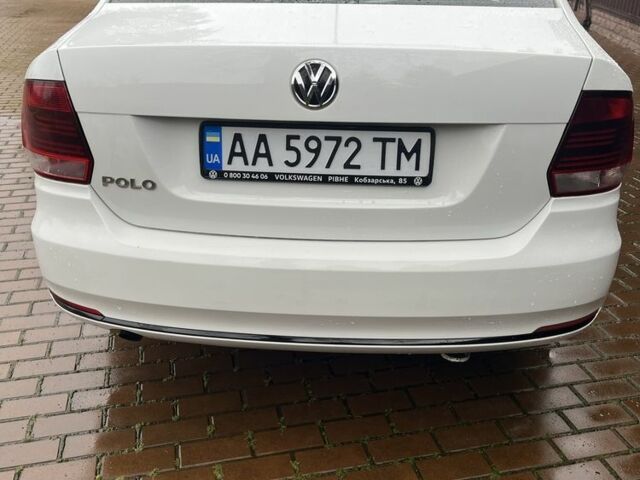 Белый Фольксваген Поло, объемом двигателя 1.6 л и пробегом 236 тыс. км за 6500 $, фото 5 на Automoto.ua