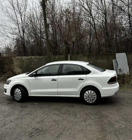 Білий Фольксваген Поло, об'ємом двигуна 1.6 л та пробігом 132 тис. км за 7350 $, фото 4 на Automoto.ua
