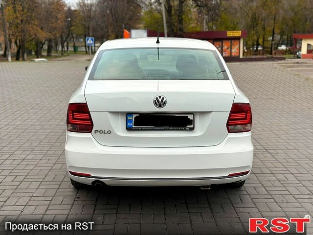 Белый Фольксваген Поло, объемом двигателя 1.6 л и пробегом 131 тыс. км за 7300 $, фото 6 на Automoto.ua