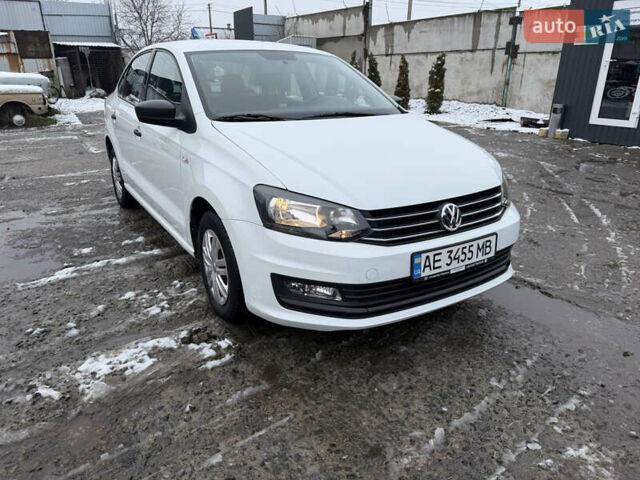Білий Фольксваген Поло, об'ємом двигуна 1.4 л та пробігом 58 тис. км за 11000 $, фото 8 на Automoto.ua