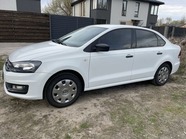 Белый Фольксваген Поло, объемом двигателя 1.6 л и пробегом 142 тыс. км за 7300 $, фото 2 на Automoto.ua