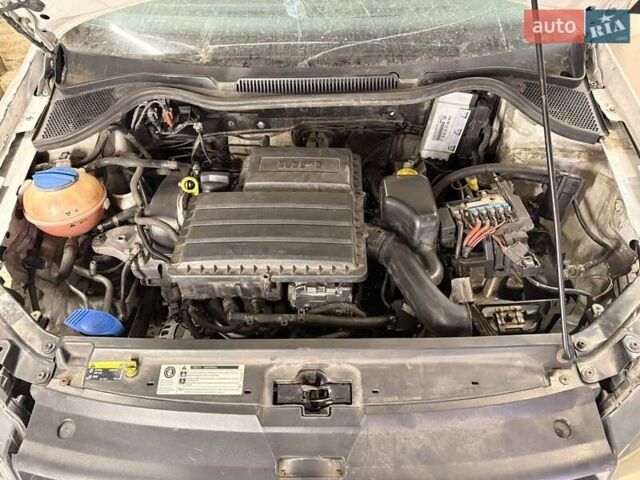 Белый Фольксваген Поло, объемом двигателя 1.6 л и пробегом 150 тыс. км за 1850 $, фото 8 на Automoto.ua