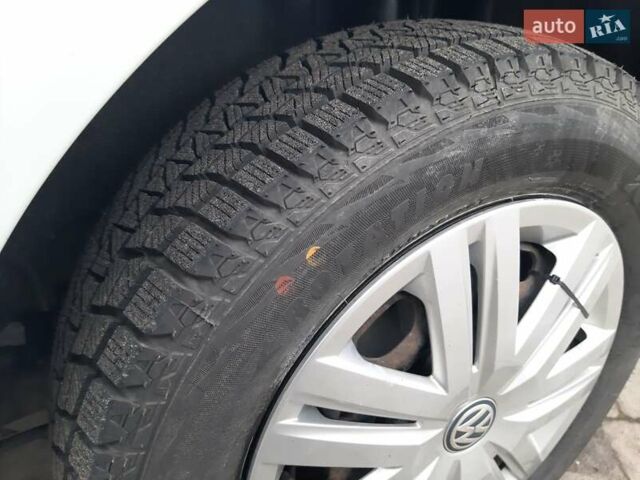 Білий Фольксваген Поло, об'ємом двигуна 1.6 л та пробігом 158 тис. км за 9998 $, фото 7 на Automoto.ua