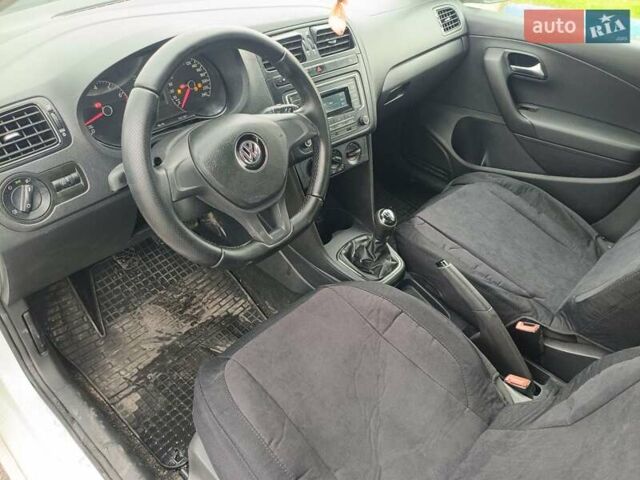 Белый Фольксваген Поло, объемом двигателя 1.6 л и пробегом 183 тыс. км за 6900 $, фото 3 на Automoto.ua