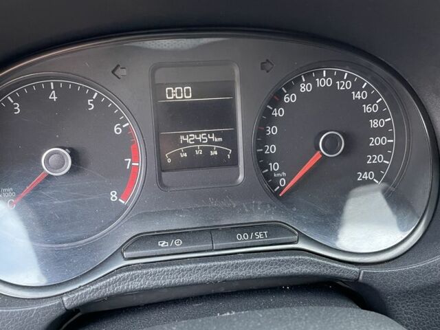 Белый Фольксваген Поло, объемом двигателя 1.6 л и пробегом 142 тыс. км за 7300 $, фото 6 на Automoto.ua