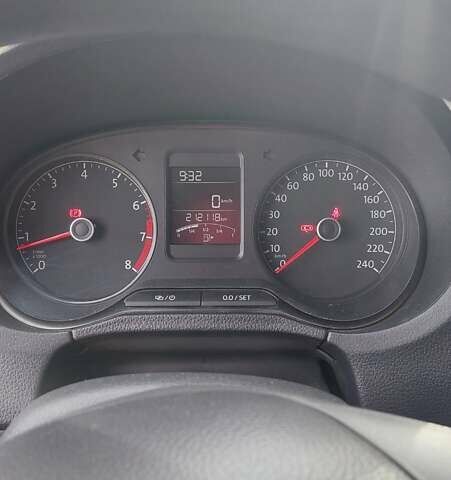 Белый Фольксваген Поло, объемом двигателя 1.6 л и пробегом 213 тыс. км за 8300 $, фото 1 на Automoto.ua