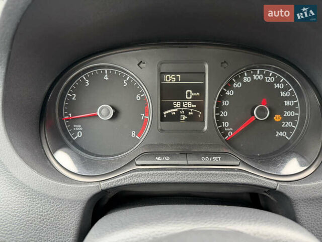 Білий Фольксваген Поло, об'ємом двигуна 1.4 л та пробігом 58 тис. км за 11000 $, фото 21 на Automoto.ua