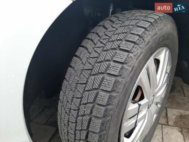 Білий Фольксваген Поло, об'ємом двигуна 1.6 л та пробігом 158 тис. км за 9998 $, фото 4 на Automoto.ua