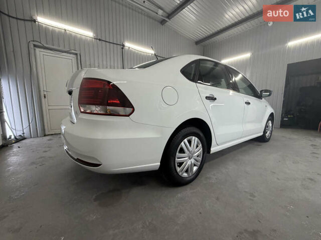 Білий Фольксваген Поло, об'ємом двигуна 1.4 л та пробігом 58 тис. км за 11000 $, фото 4 на Automoto.ua