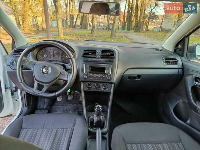 Білий Фольксваген Поло, об'ємом двигуна 1.6 л та пробігом 233 тис. км за 7350 $, фото 4 на Automoto.ua