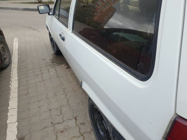 Белый Фольксваген Поло, объемом двигателя 1 л и пробегом 90 тыс. км за 950 $, фото 6 на Automoto.ua