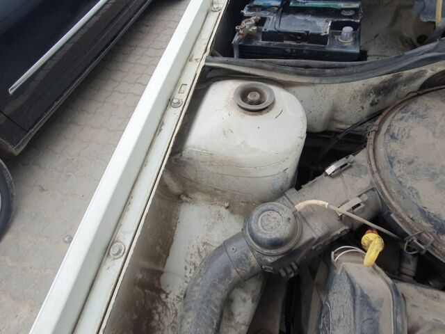 Белый Фольксваген Поло, объемом двигателя 1 л и пробегом 90 тыс. км за 950 $, фото 12 на Automoto.ua