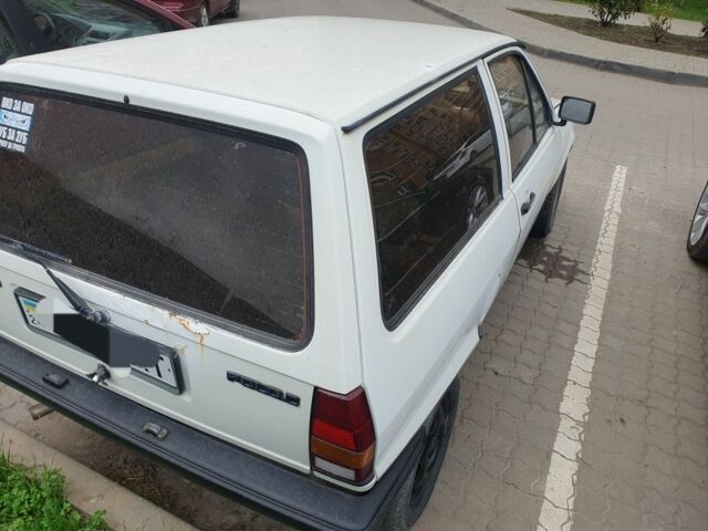 Белый Фольксваген Поло, объемом двигателя 1 л и пробегом 90 тыс. км за 950 $, фото 2 на Automoto.ua