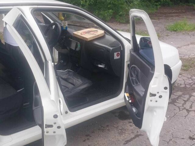 Білий Фольксваген Поло, об'ємом двигуна 1.6 л та пробігом 228 тис. км за 2500 $, фото 11 на Automoto.ua