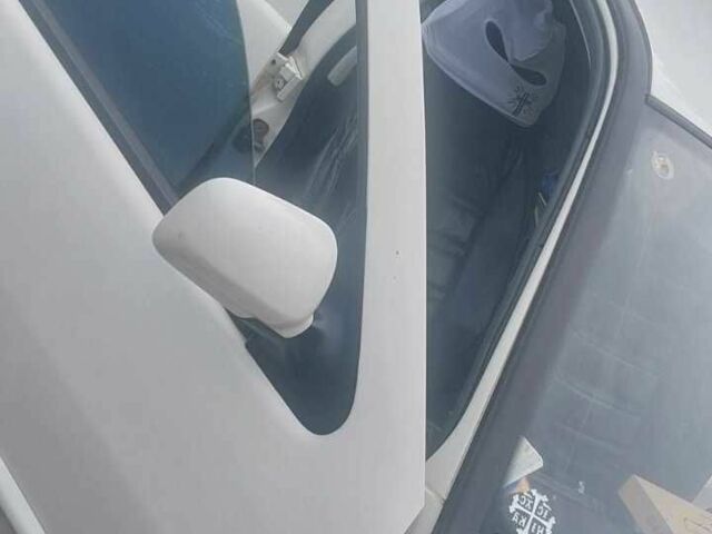 Білий Фольксваген Поло, об'ємом двигуна 1.6 л та пробігом 228 тис. км за 2500 $, фото 12 на Automoto.ua