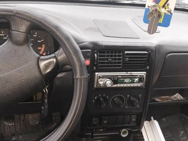 Білий Фольксваген Поло, об'ємом двигуна 1.6 л та пробігом 228 тис. км за 2500 $, фото 7 на Automoto.ua