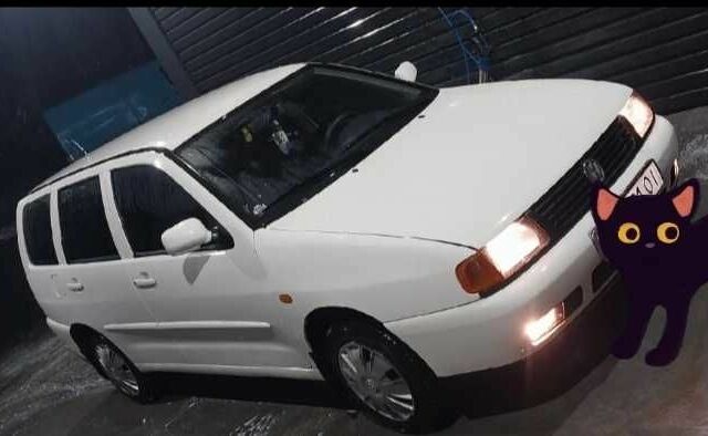 Білий Фольксваген Поло, об'ємом двигуна 1.6 л та пробігом 228 тис. км за 2500 $, фото 14 на Automoto.ua