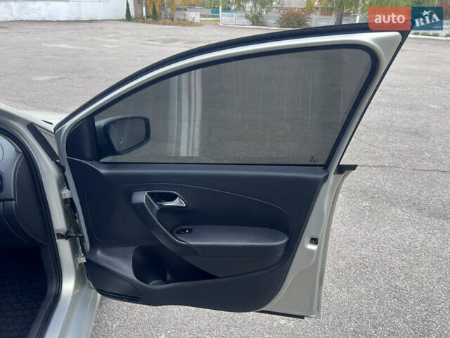 Бежевий Фольксваген Поло, об'ємом двигуна 1.6 л та пробігом 212 тис. км за 7499 $, фото 23 на Automoto.ua