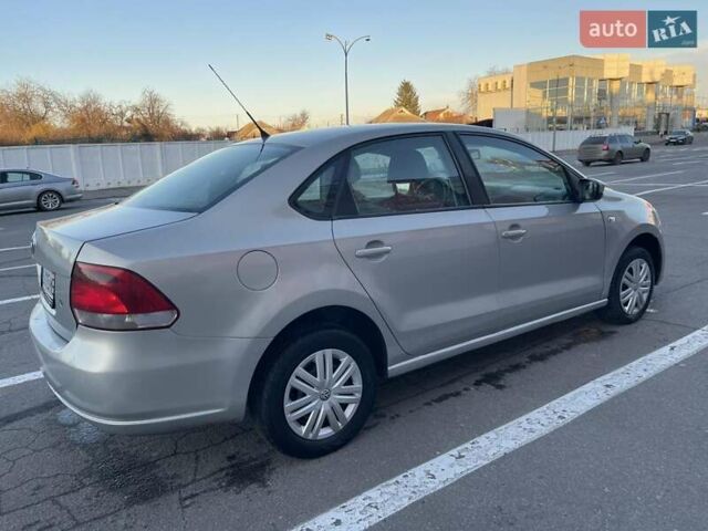 Бежевий Фольксваген Поло, об'ємом двигуна 1.57 л та пробігом 230 тис. км за 4800 $, фото 6 на Automoto.ua