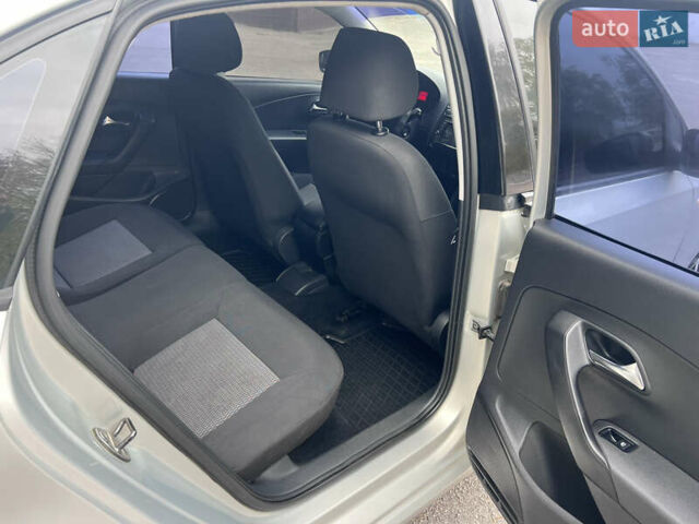 Бежевий Фольксваген Поло, об'ємом двигуна 1.6 л та пробігом 212 тис. км за 7499 $, фото 20 на Automoto.ua