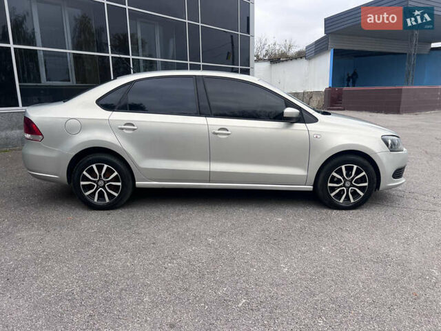 Бежевий Фольксваген Поло, об'ємом двигуна 1.6 л та пробігом 212 тис. км за 7499 $, фото 10 на Automoto.ua